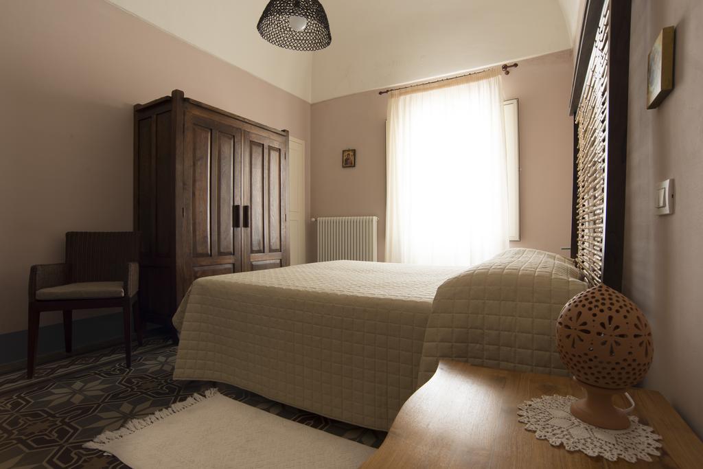 B&B Crigiu Полиньяно-а-Маре Номер фото